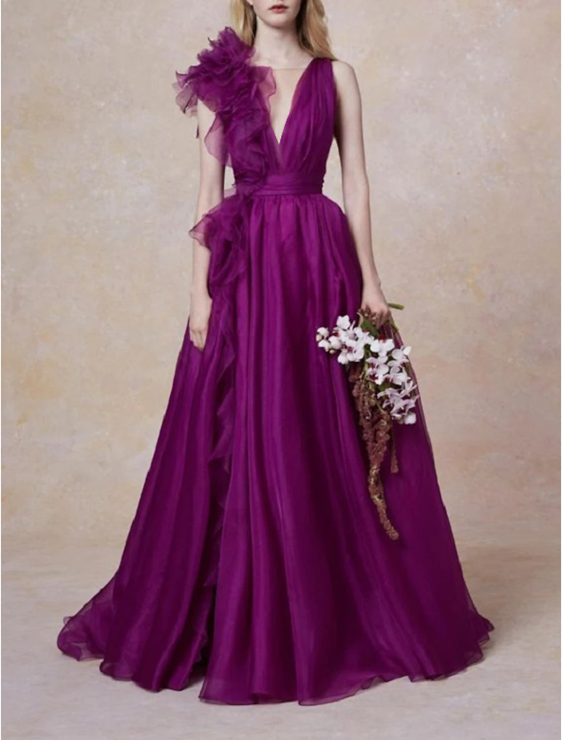 A-Linien-Abendkleid im Promi-Stil, formelles Hochzeitsgastkleid, bodenlang, ärmellos, V-Ausschnitt, Chiffon mit Schlitz, reine Farbe
